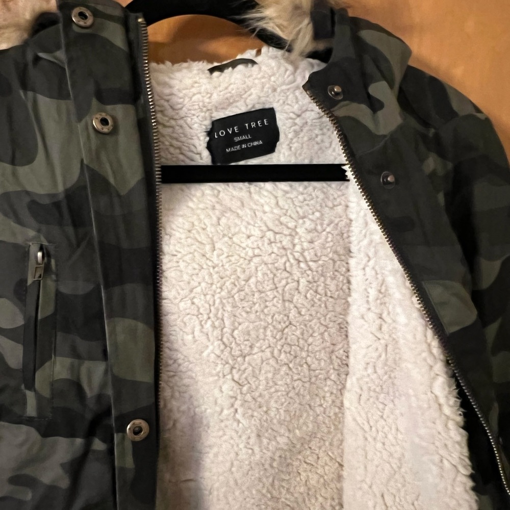 Winter jacket - Picture 3 of 4
